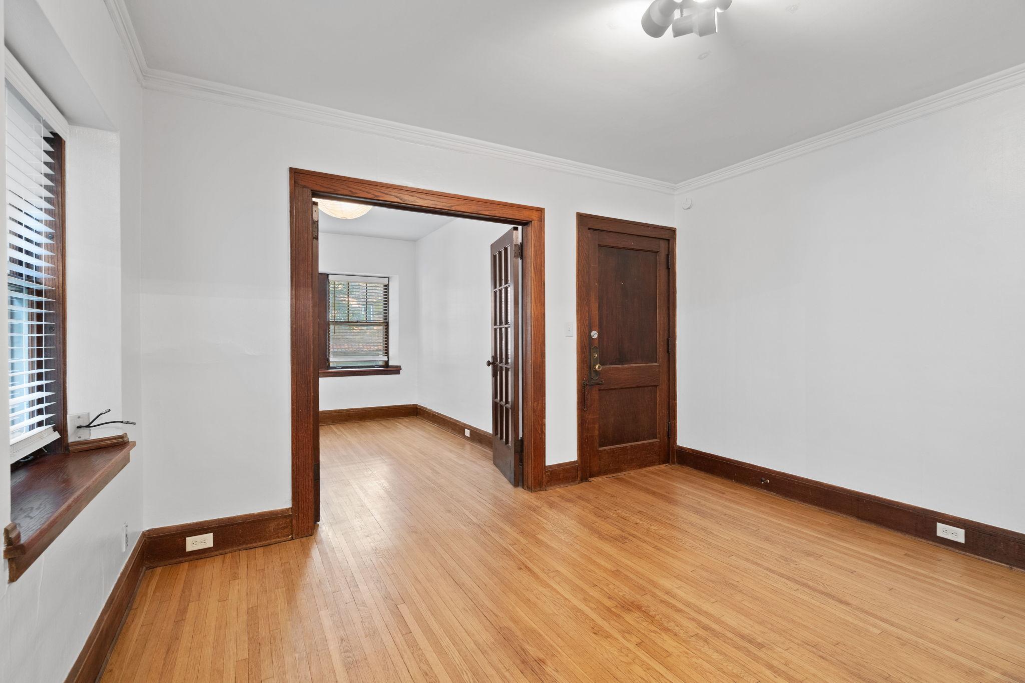 3209 Girard Avenue S Unit: 2