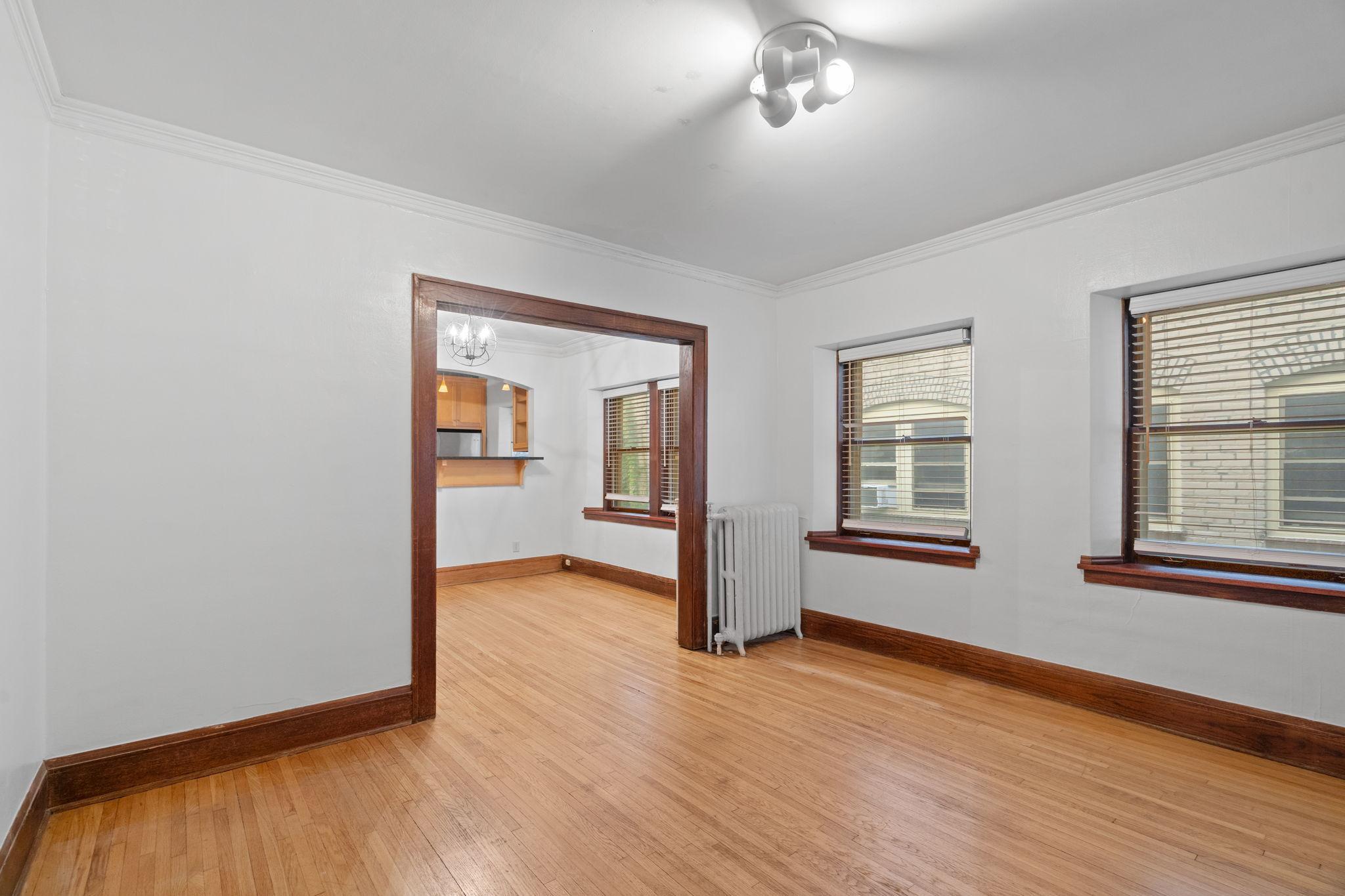 3209 Girard Avenue S Unit: 2