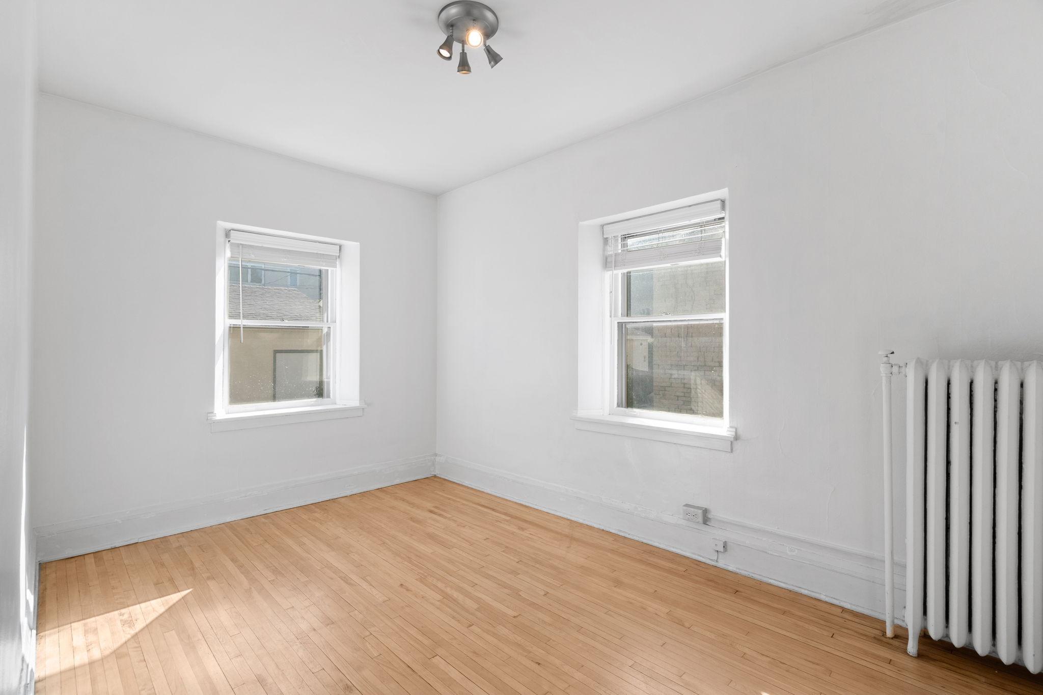 3209 Girard Avenue S Unit: 2