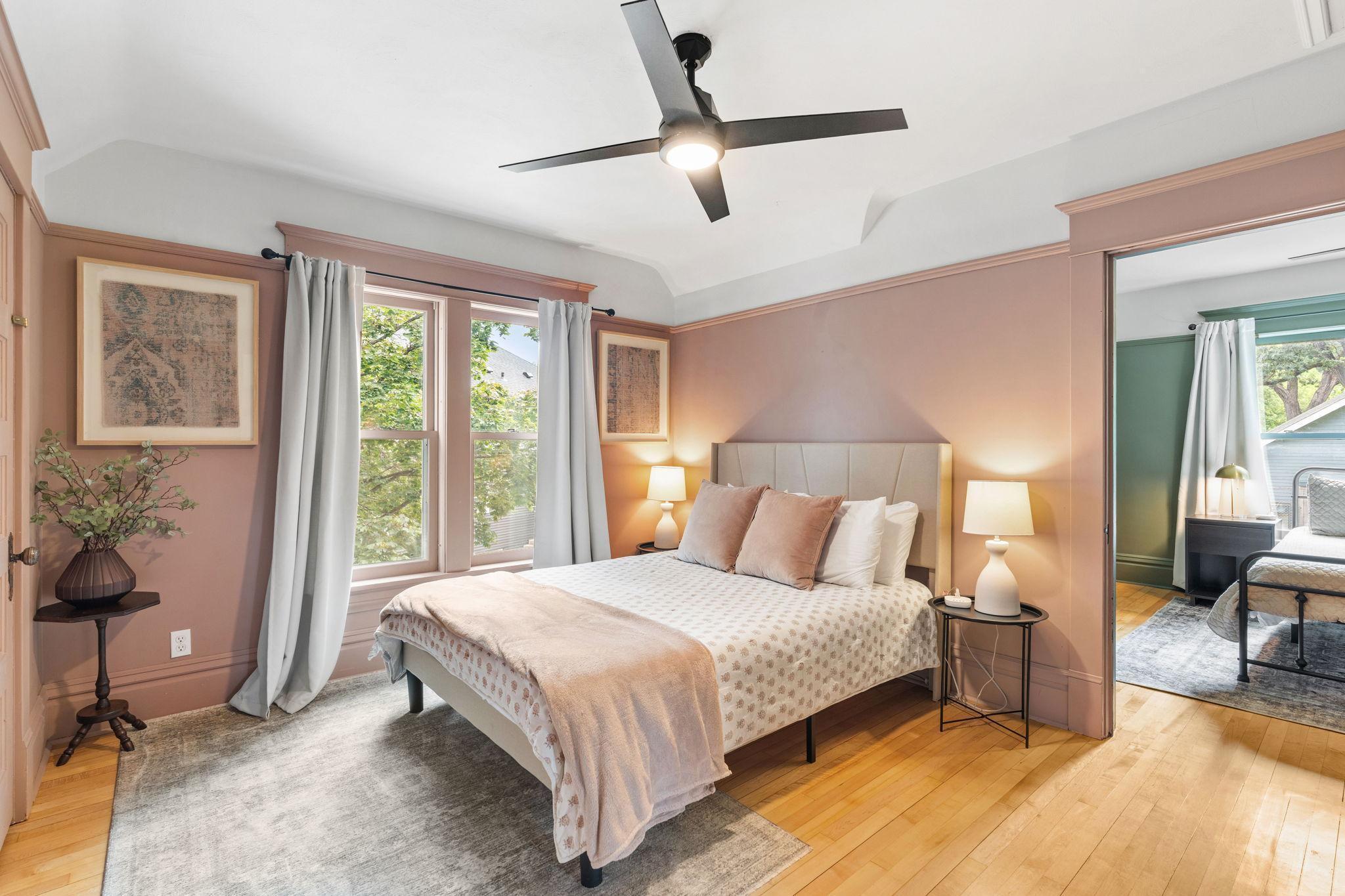 511 W 7th Street