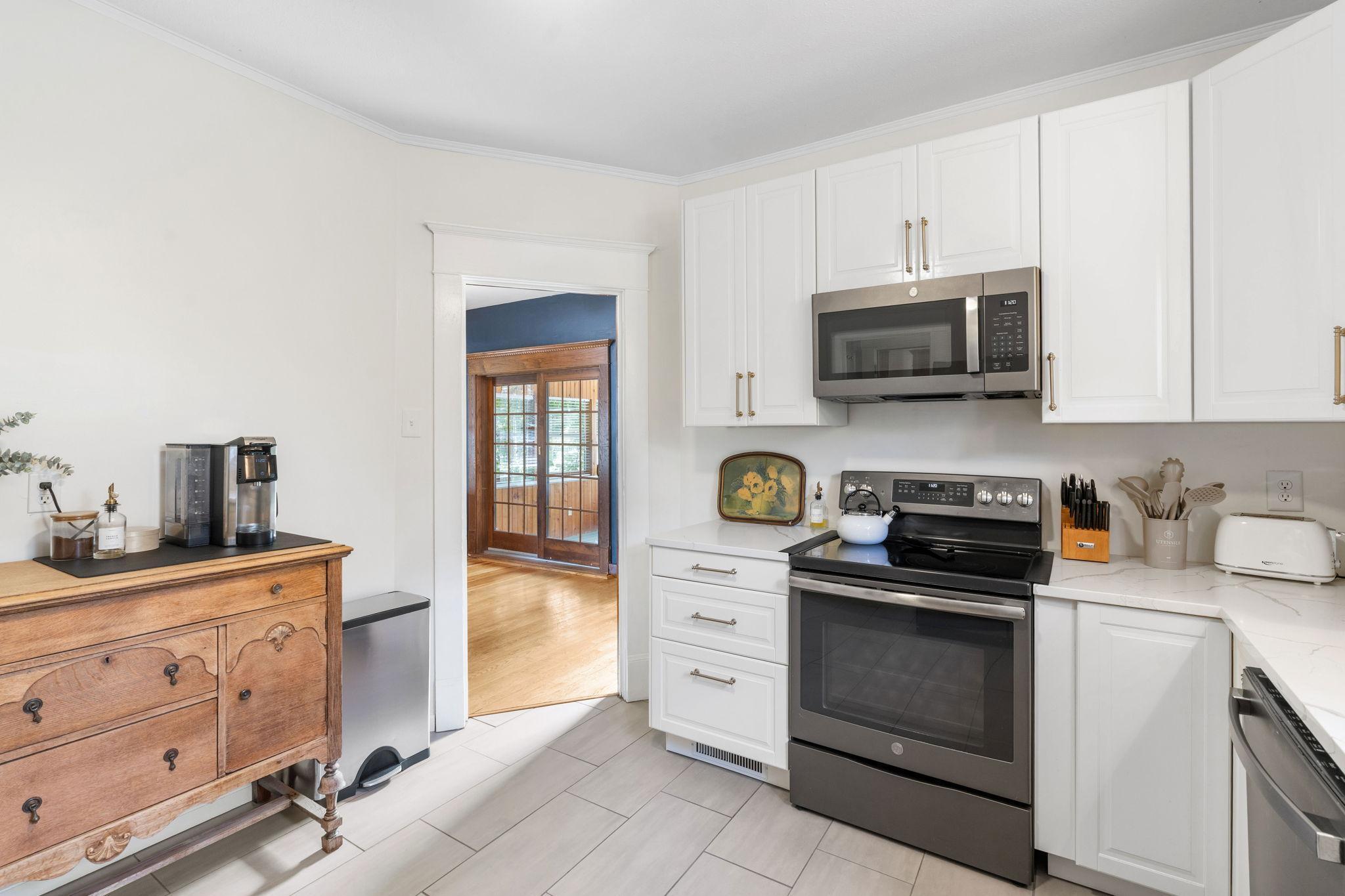 511 W 7th Street