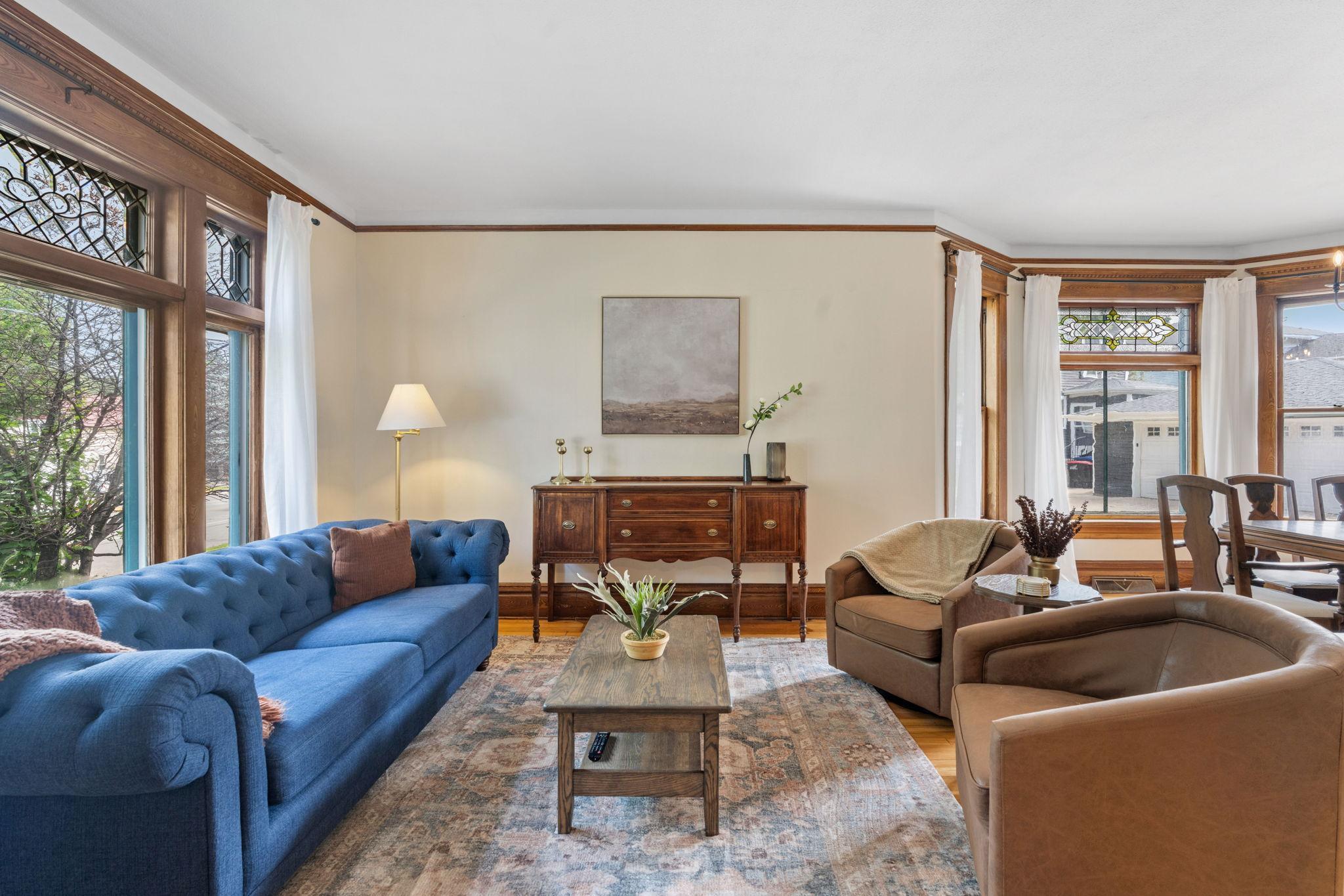 511 W 7th Street