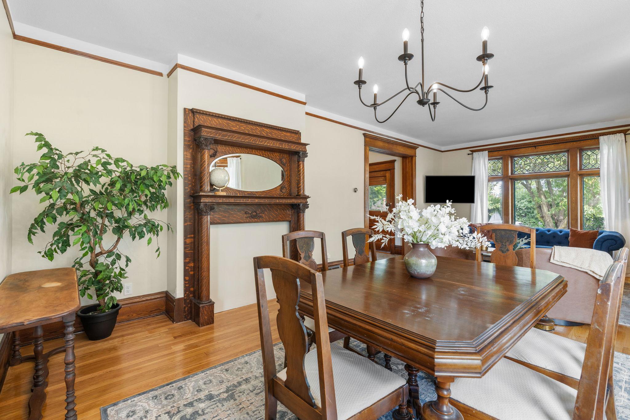 511 W 7th Street