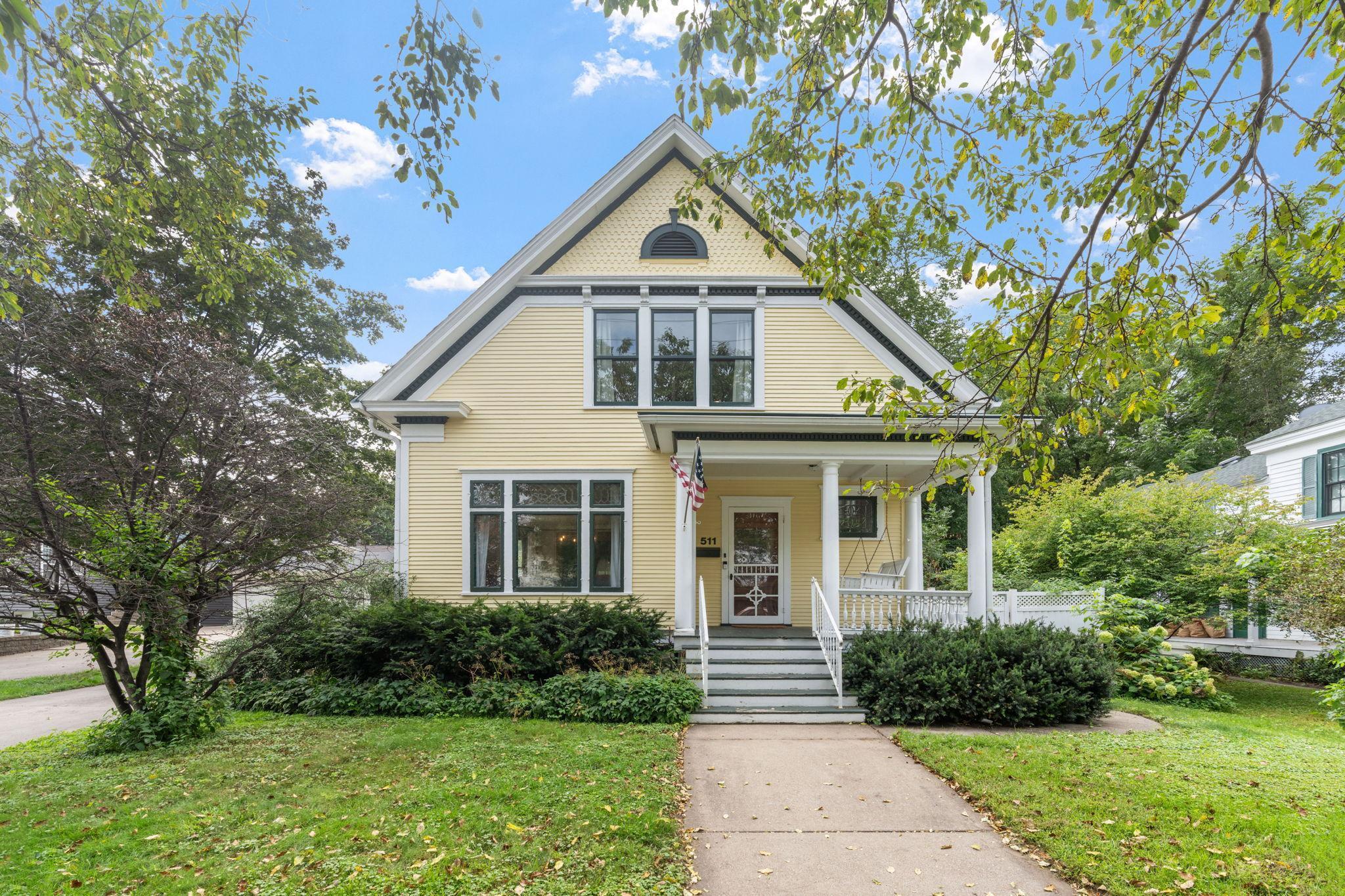 511 W 7th Street
