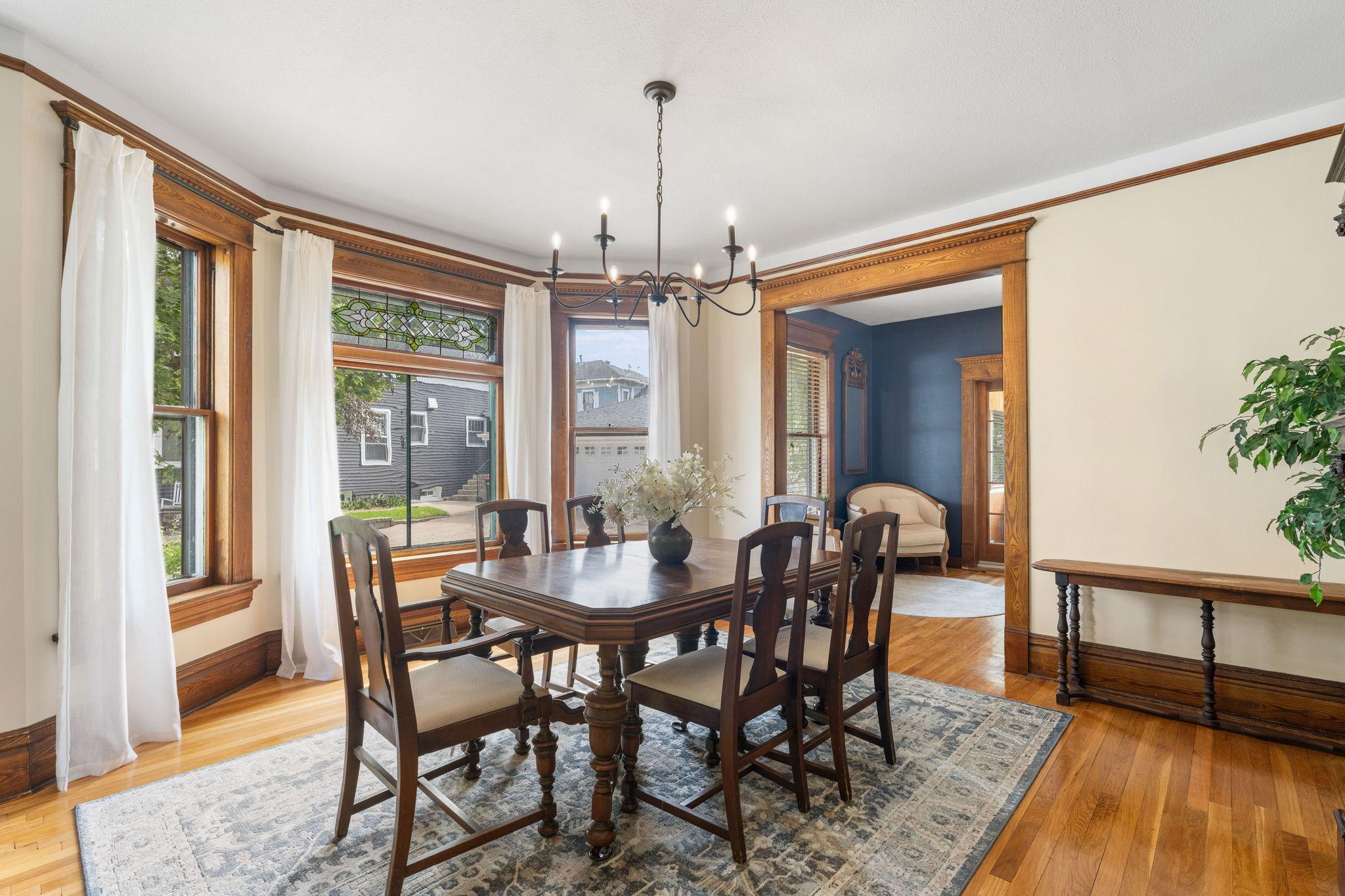 511 W 7th Street
