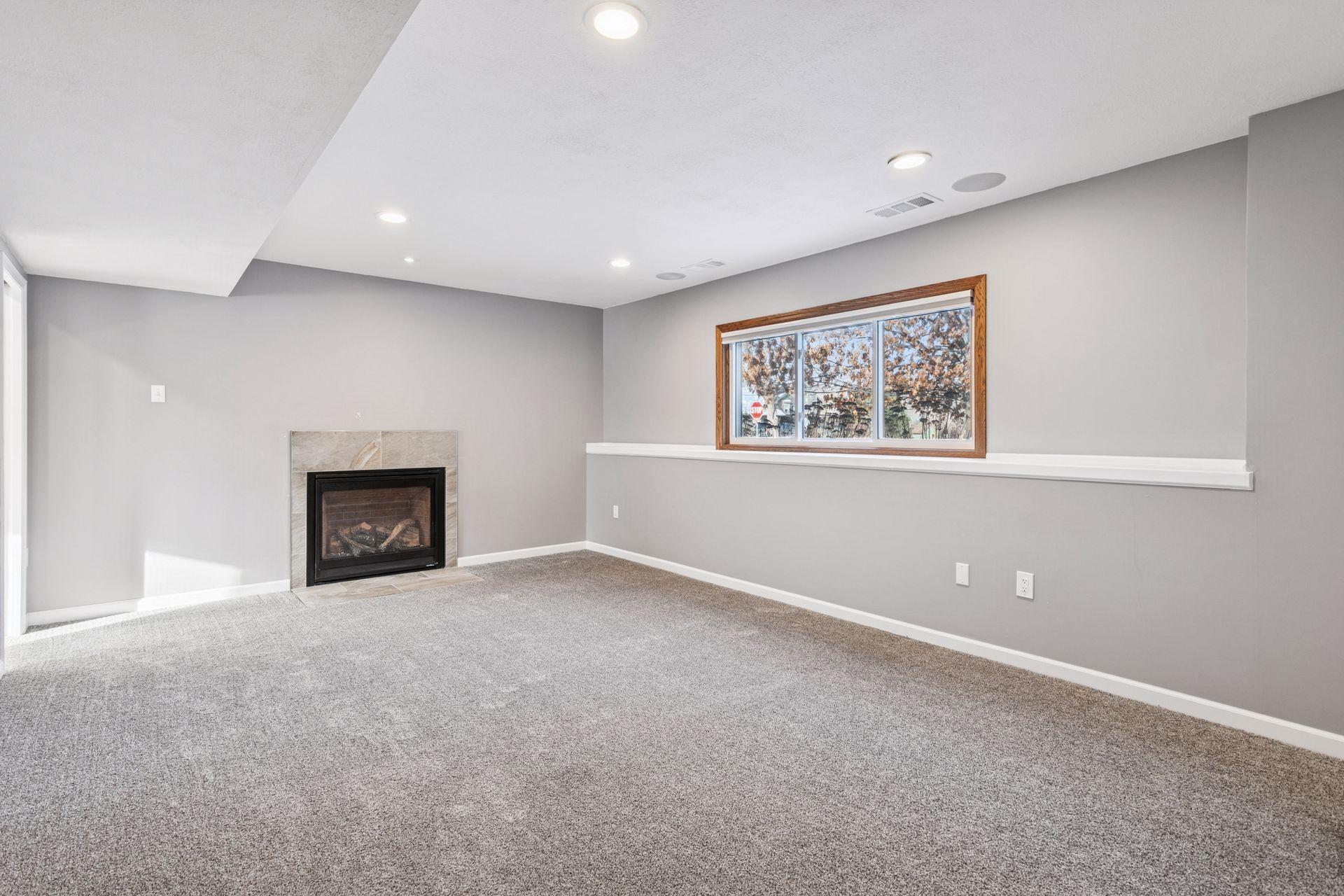 9524 208th Street W
