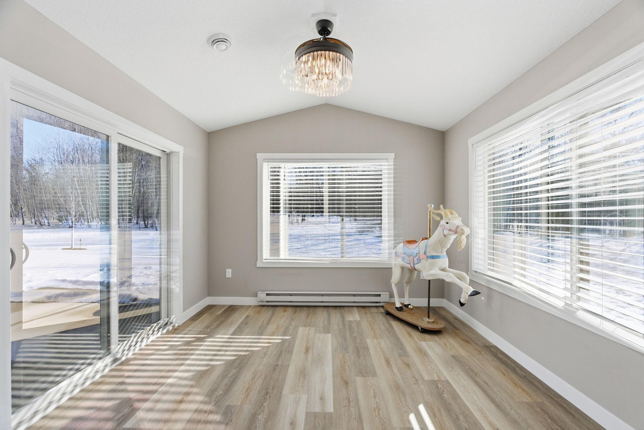 727 Hilltop Lane