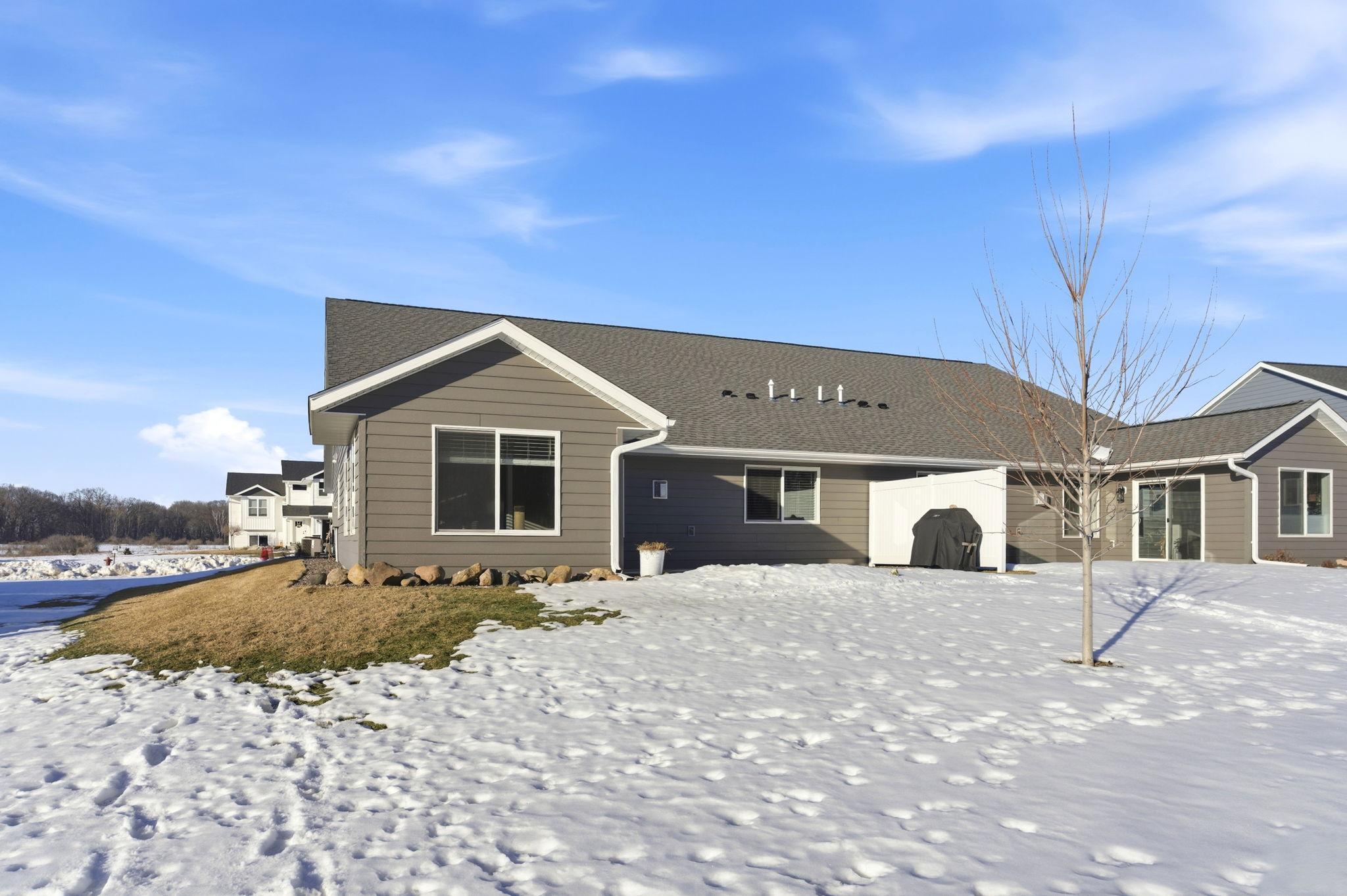 727 Hilltop Lane