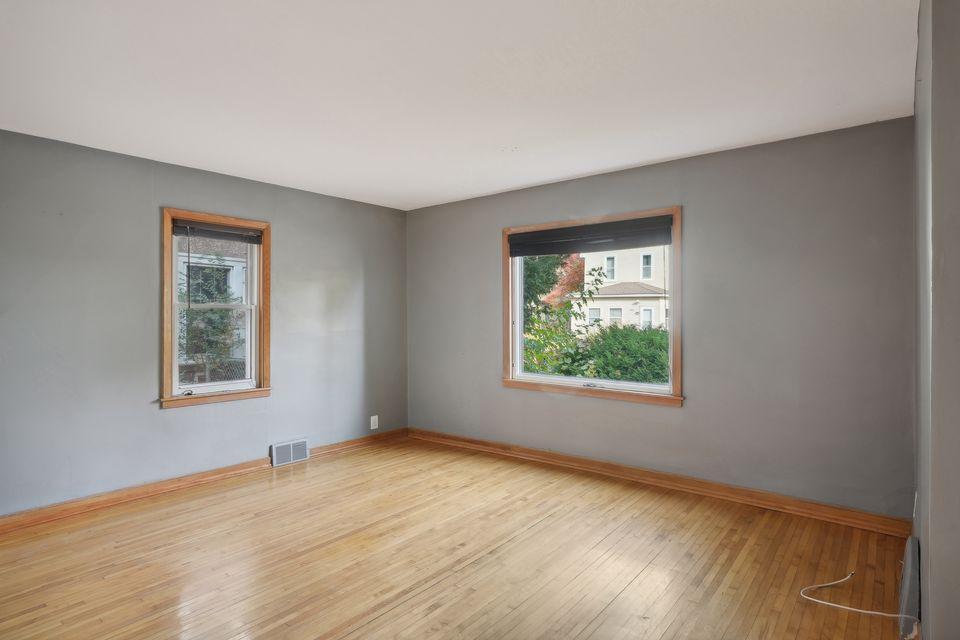 1318 5th Street NE
