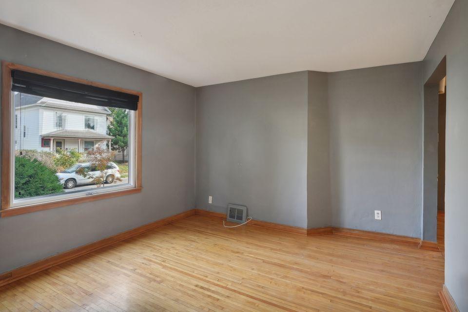1318 5th Street NE