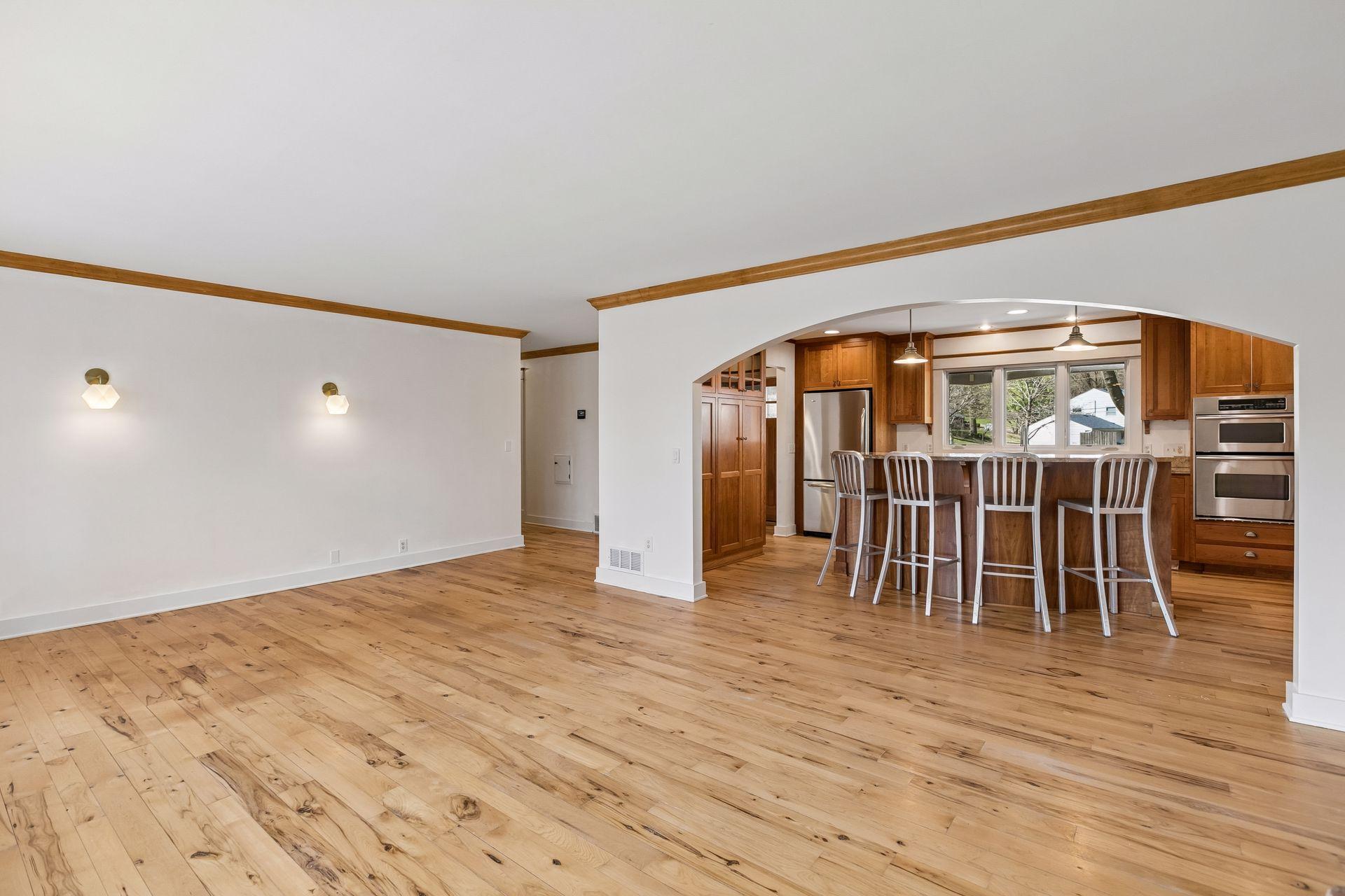 609 Waterman Circle
