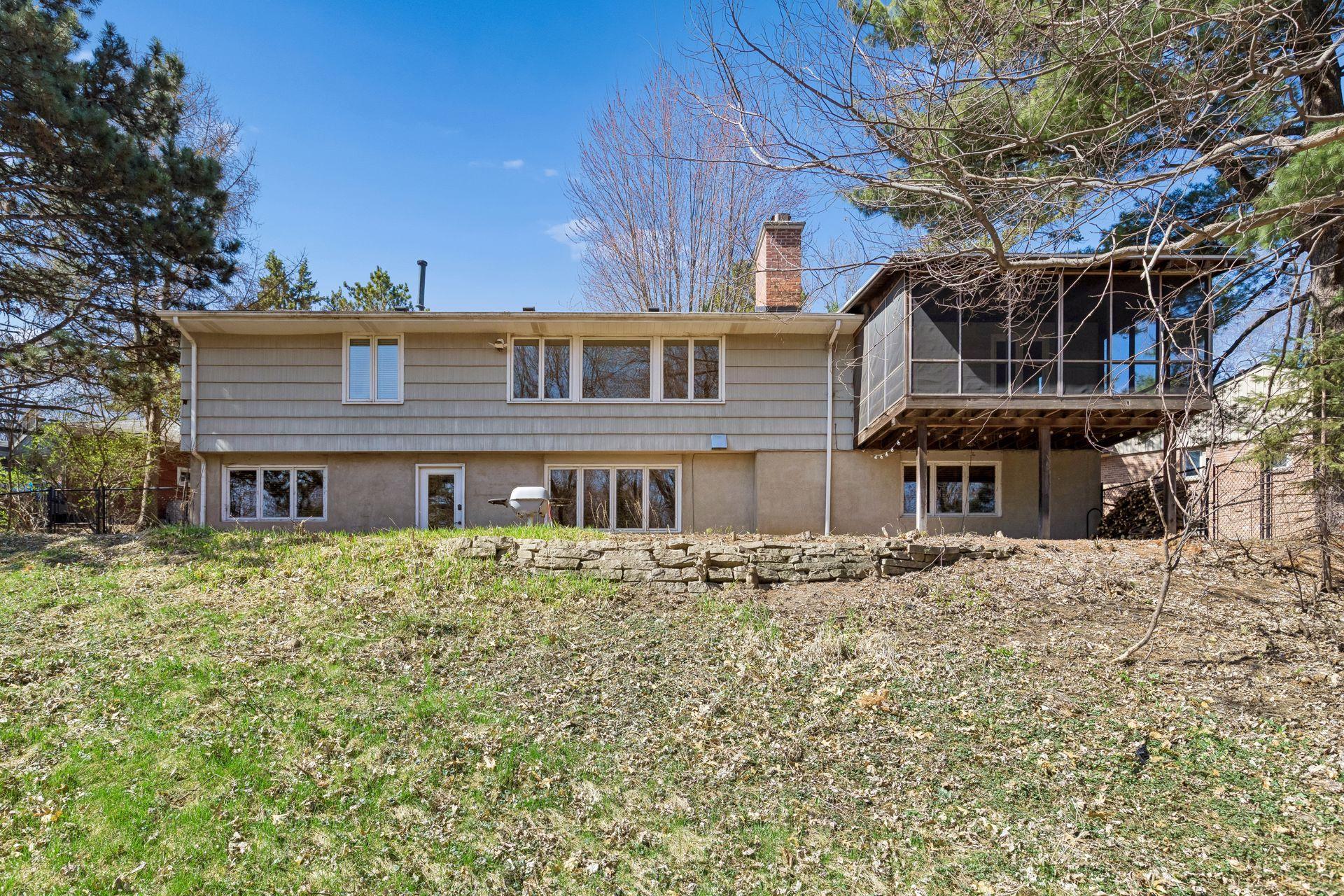 609 Waterman Circle