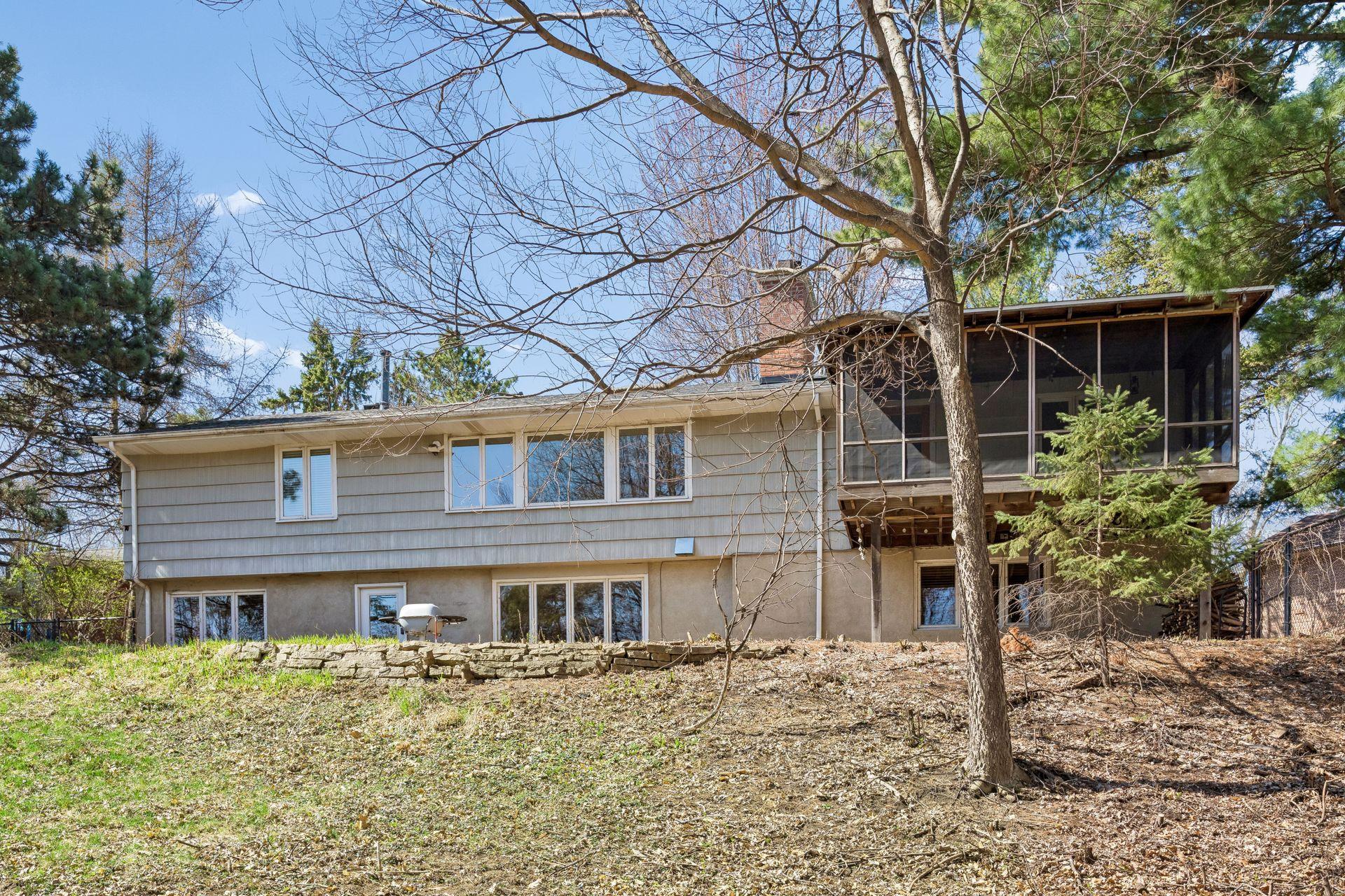 609 Waterman Circle