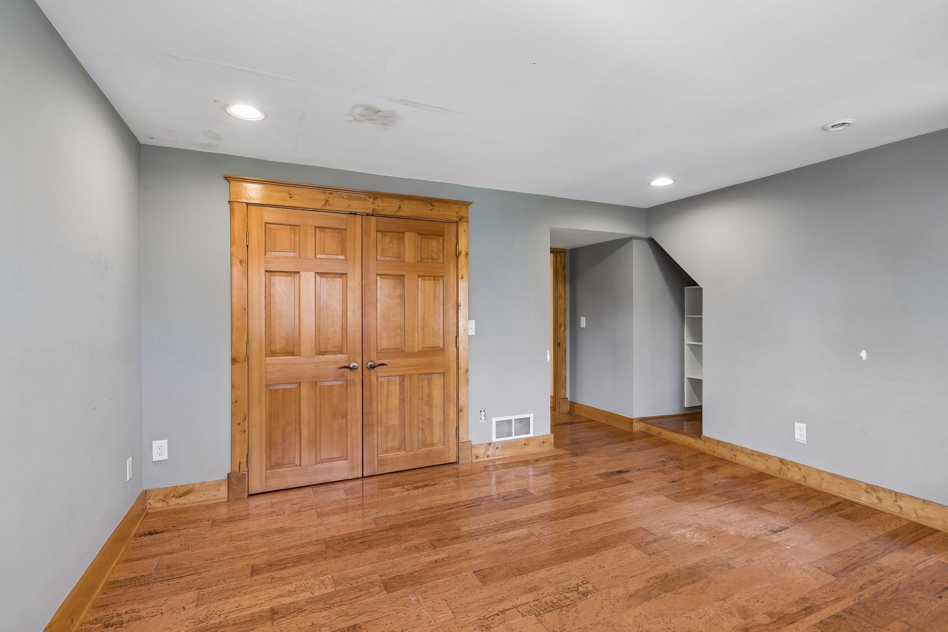 609 Waterman Circle
