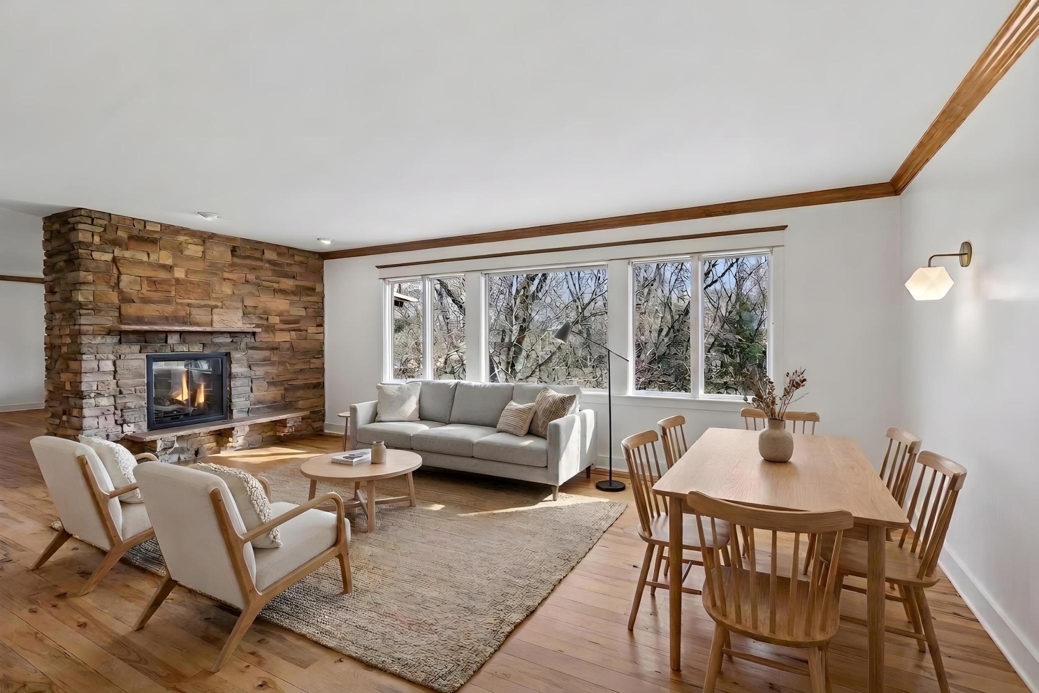 609 Waterman Circle