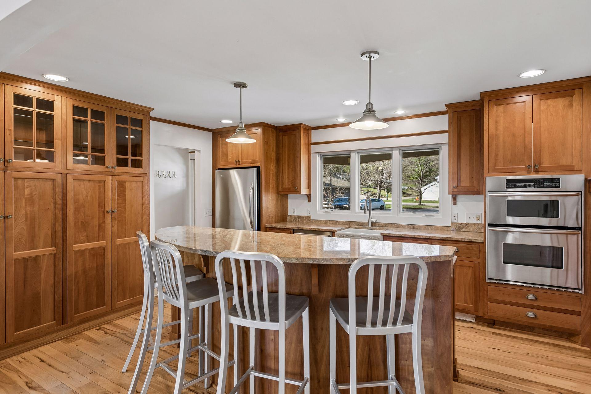 609 Waterman Circle
