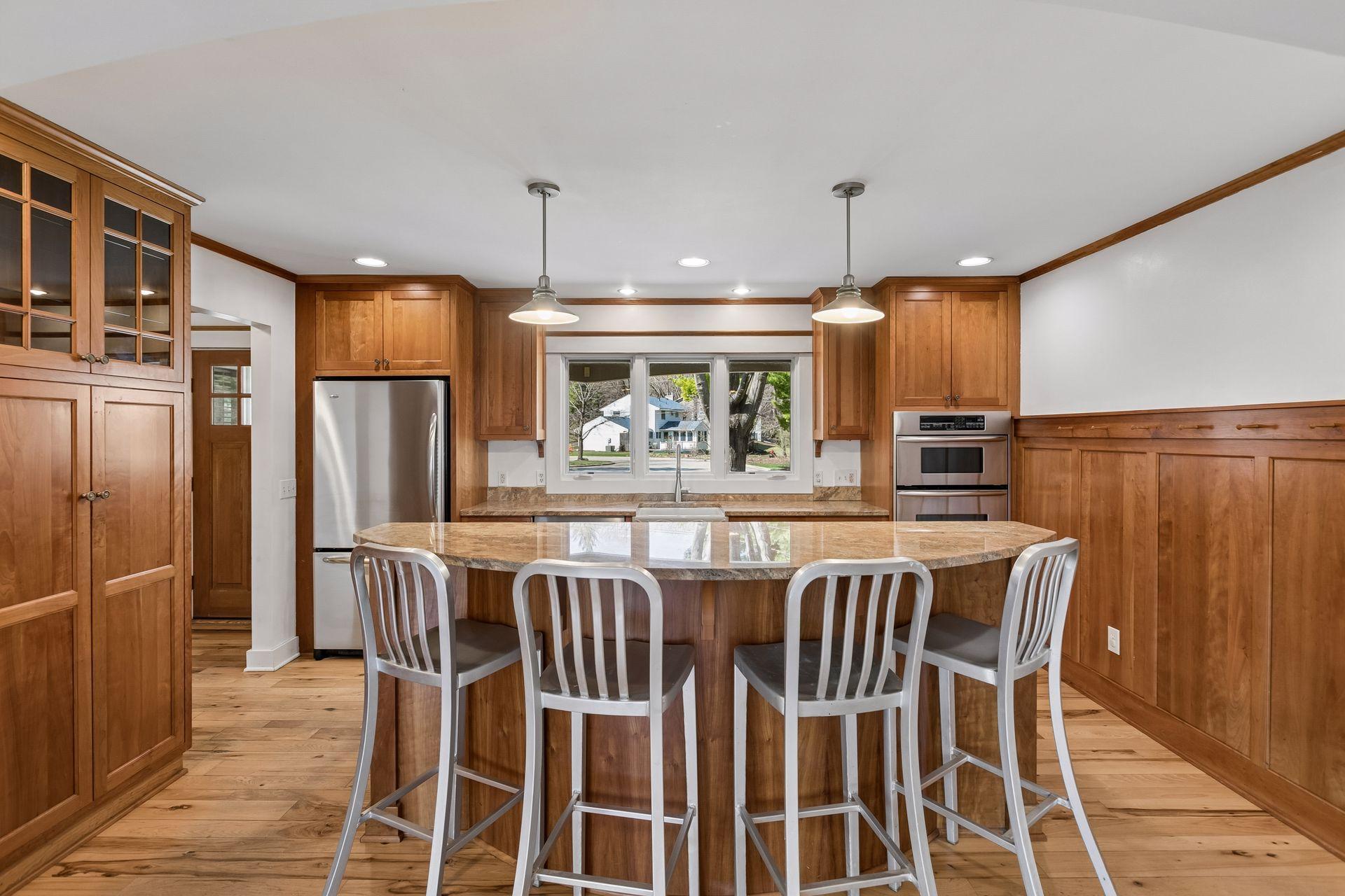 609 Waterman Circle