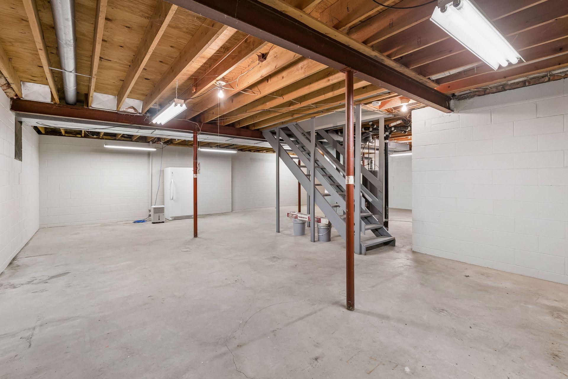 13720 Oakland Drive