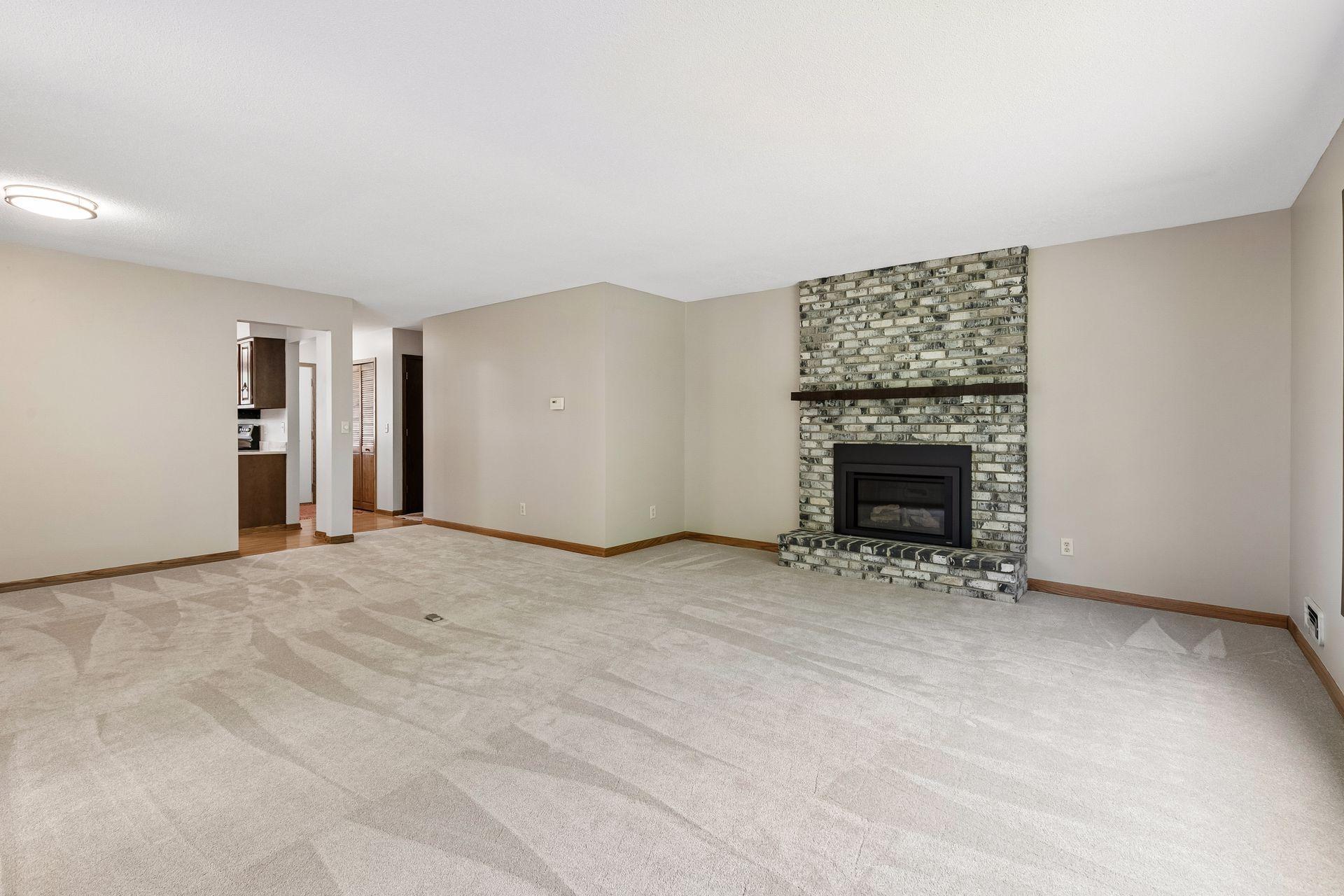 13720 Oakland Drive