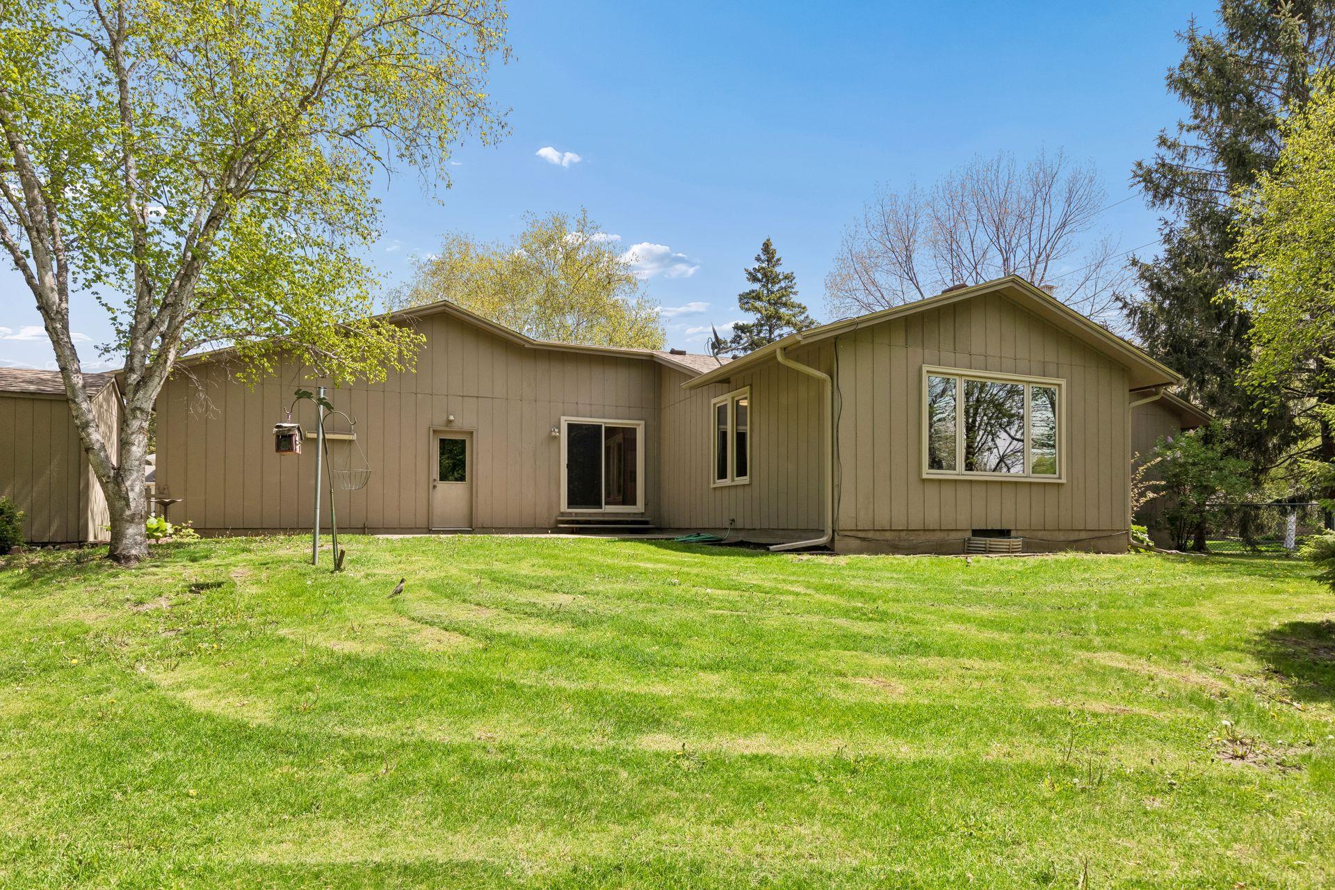 13720 Oakland Drive