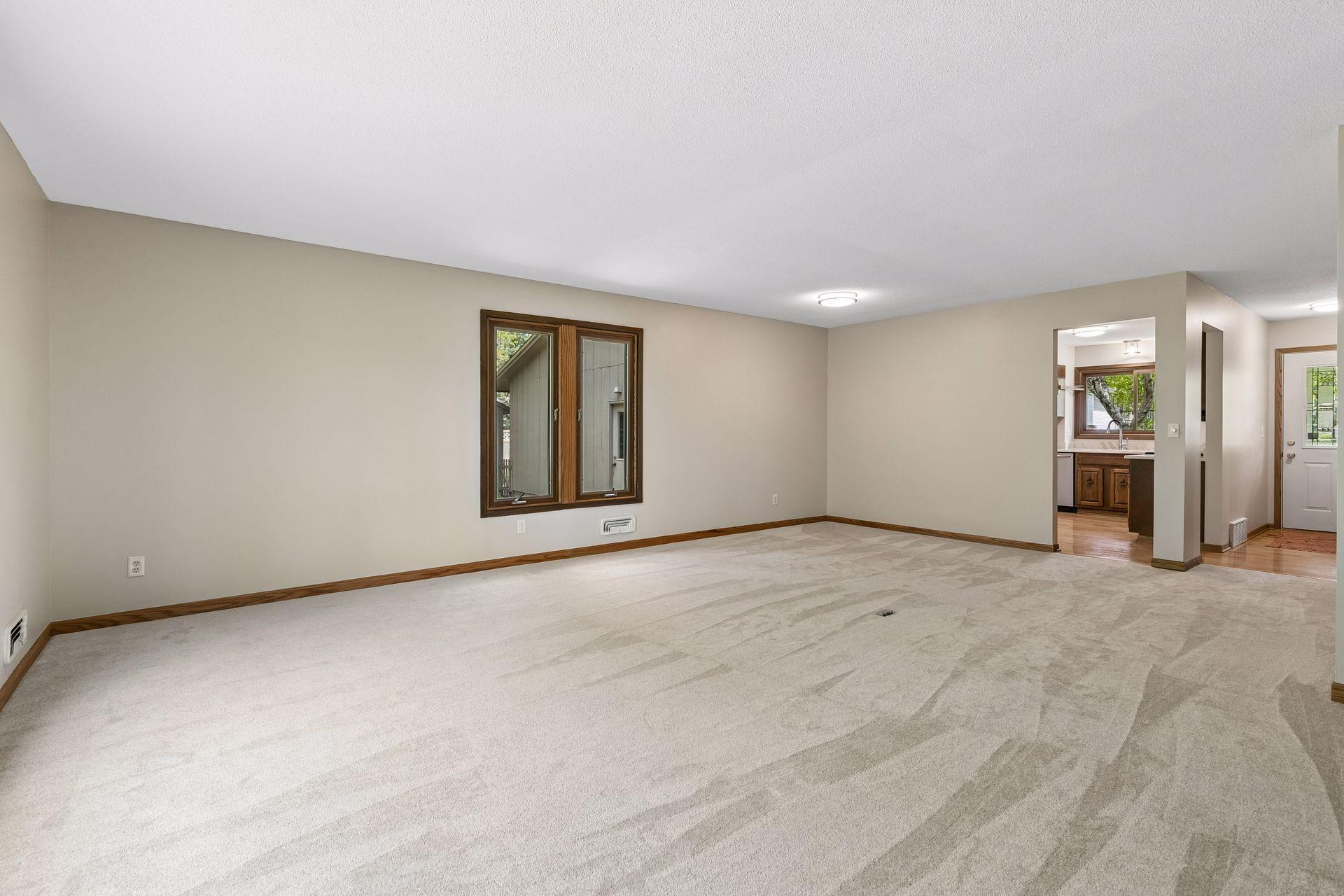 13720 Oakland Drive
