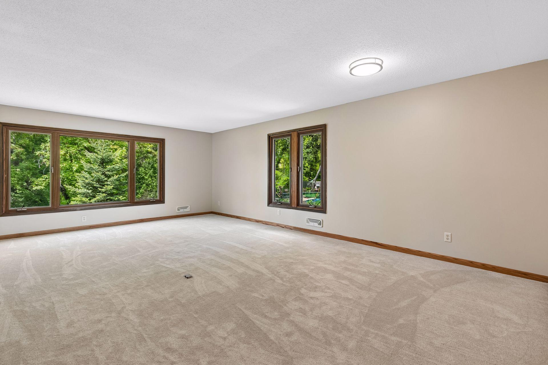 13720 Oakland Drive