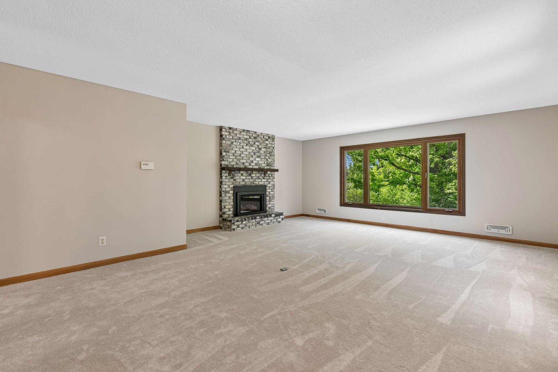 13720 Oakland Drive
