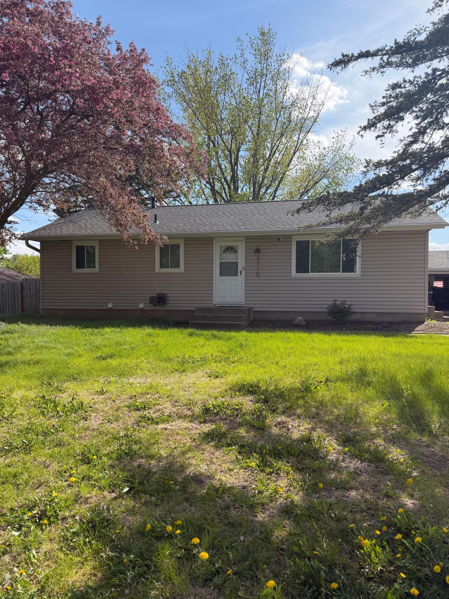 6710 169th Street W