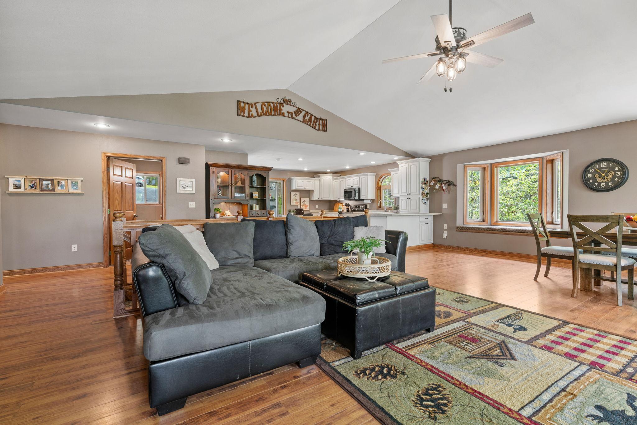 10039 Amigo Trail