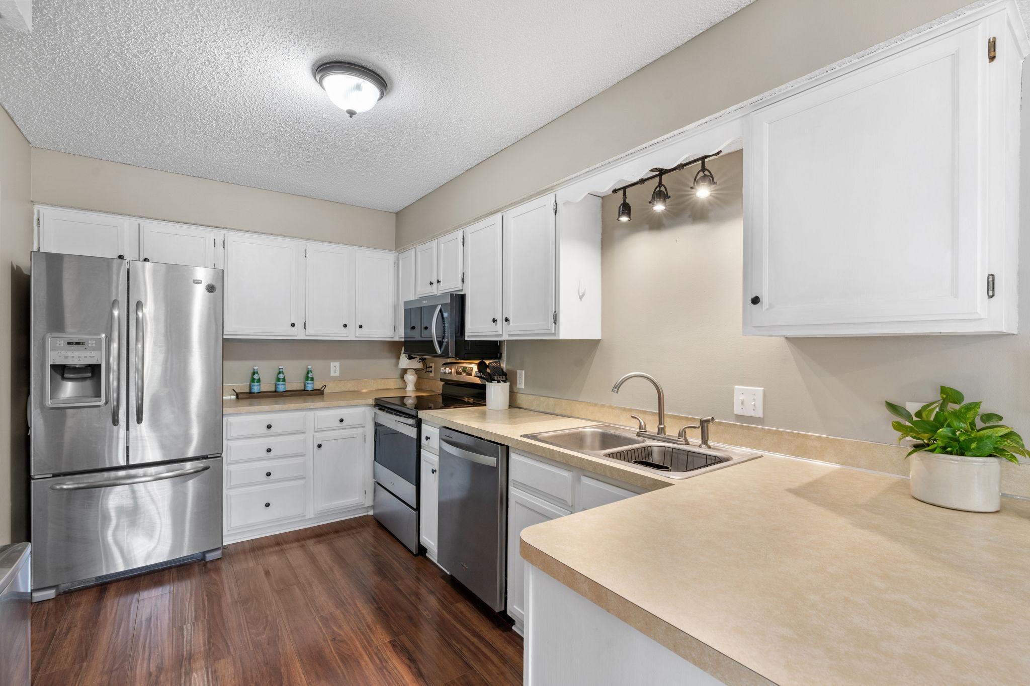 3859 Dolomite Drive