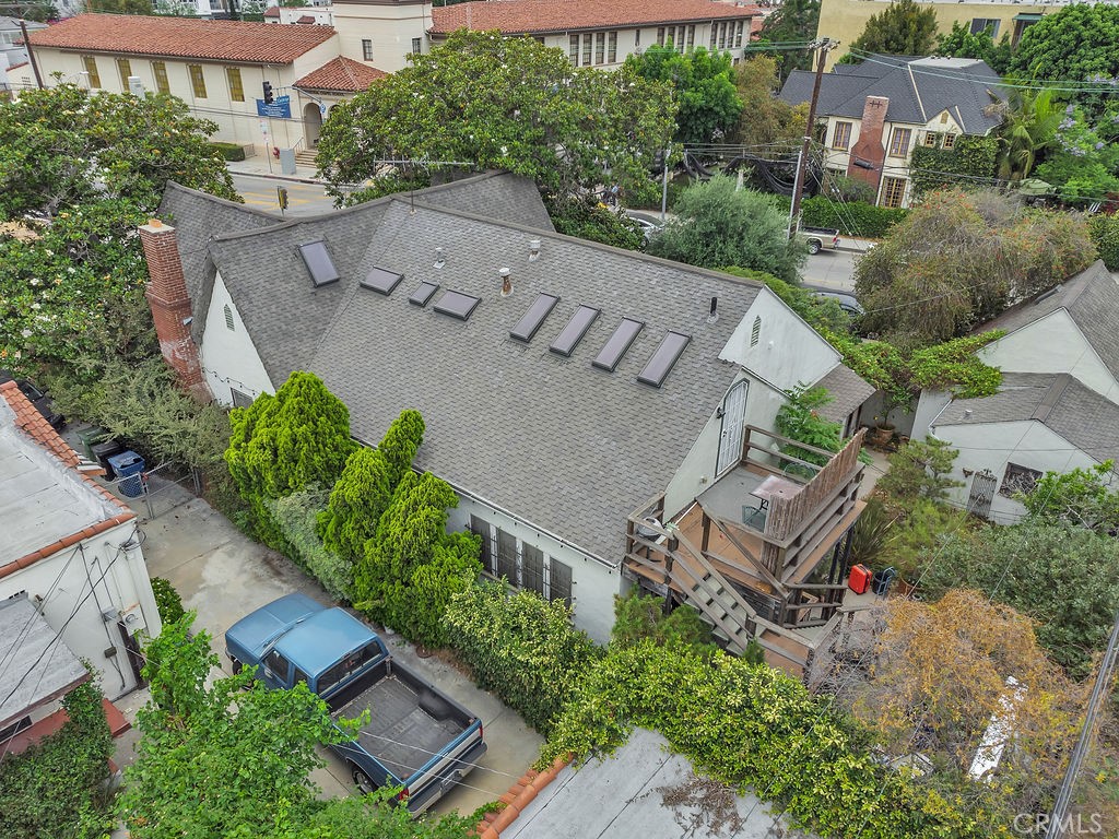 802 S Cochran Avenue