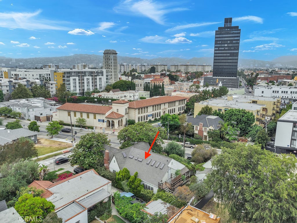 802 S Cochran Avenue