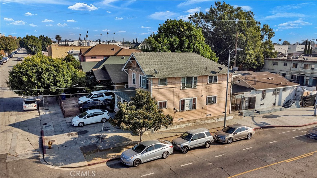 732 W 41st Drive