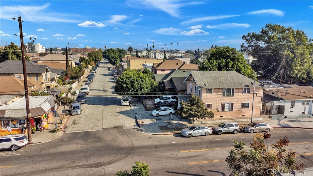732 W 41st Drive