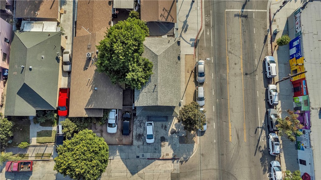 732 W 41st Drive
