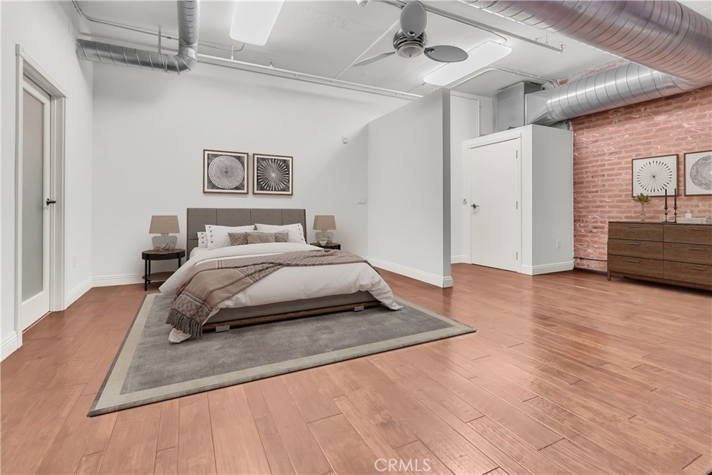 510 S Hewitt Street 102