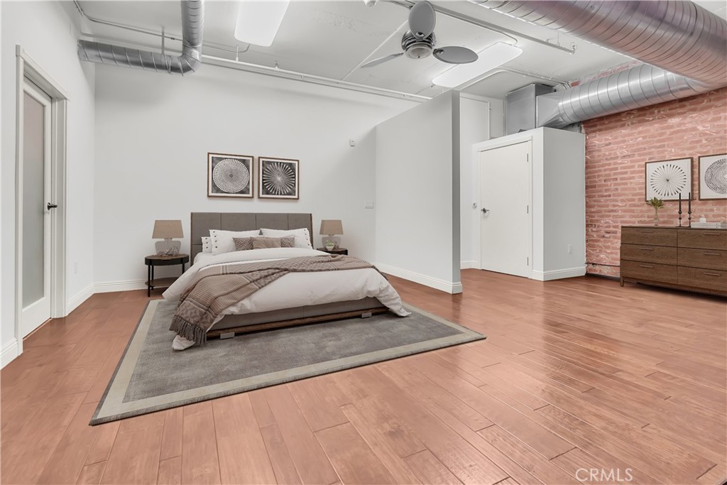 510 S Hewitt Street 102