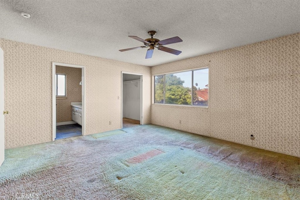 2525 N. Pacific Avenue