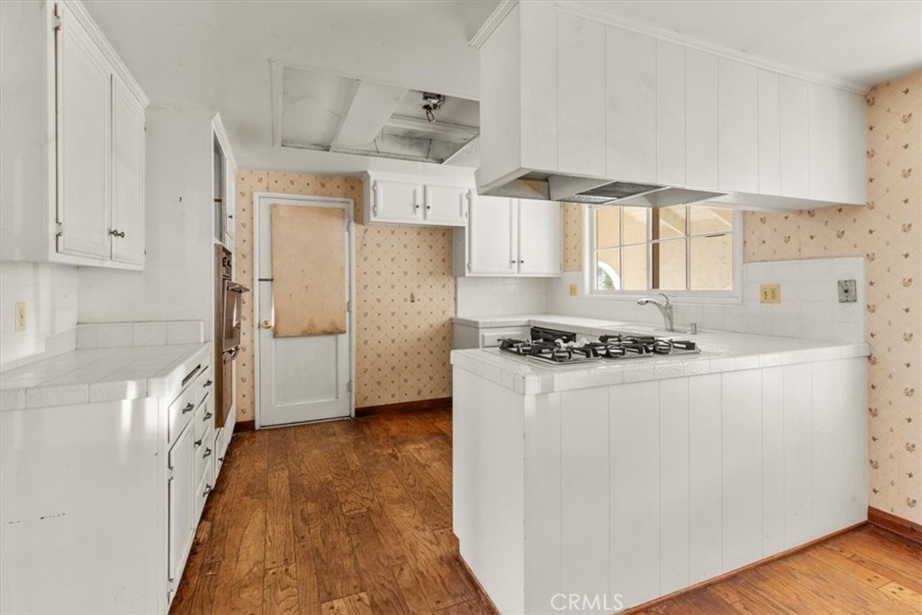 2525 N. Pacific Avenue