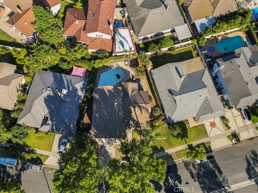 2525 N. Pacific Avenue