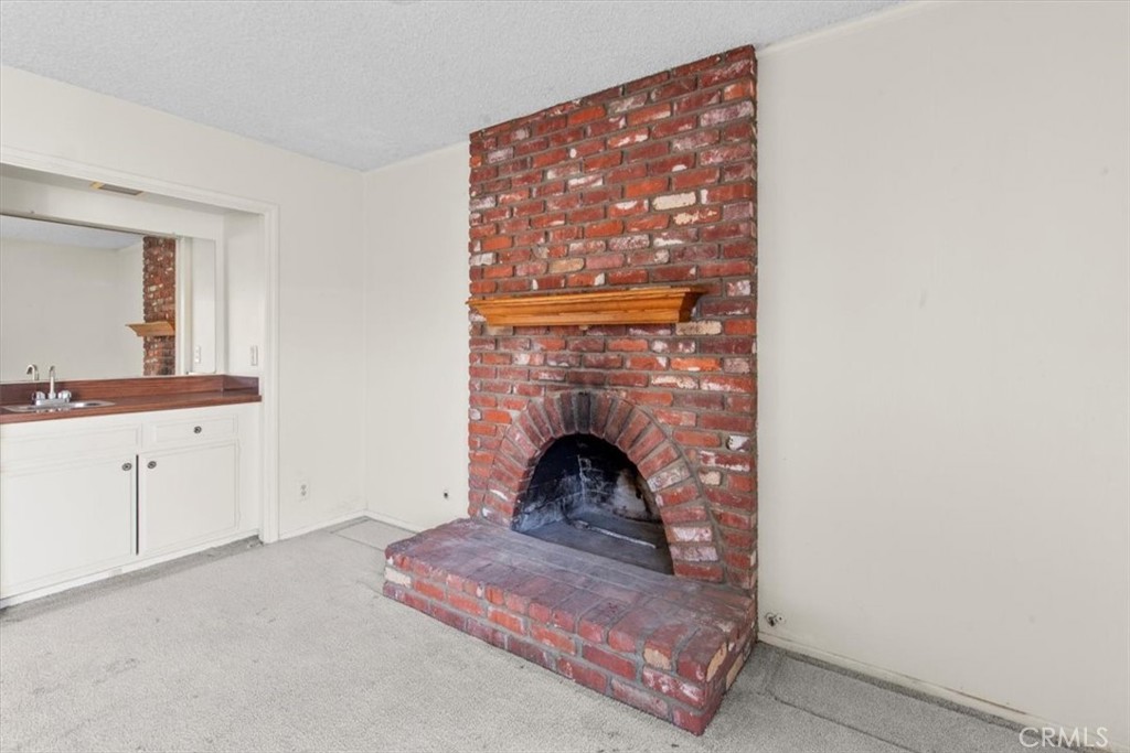 2525 N. Pacific Avenue