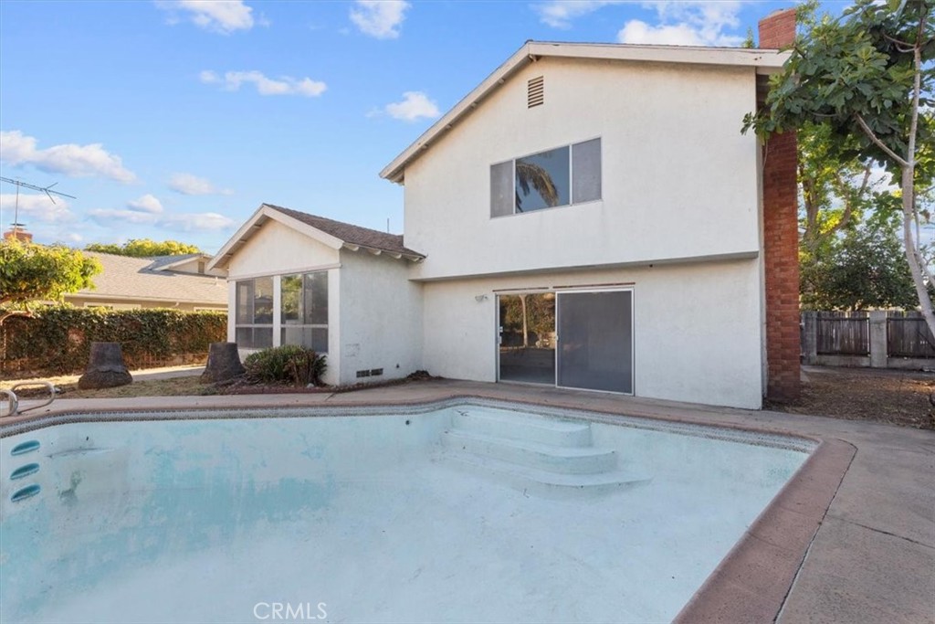 2525 N. Pacific Avenue