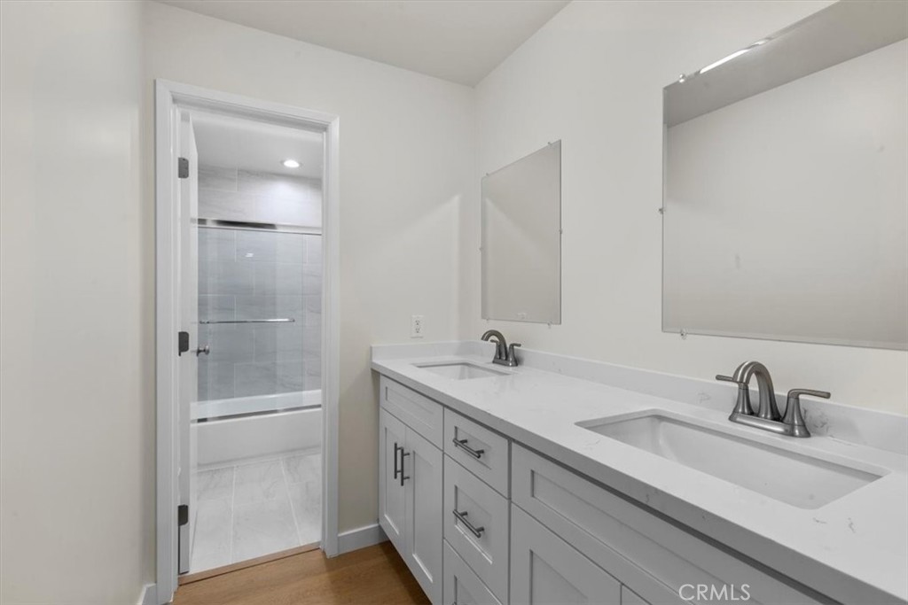 7505 Hampton Avenue 4