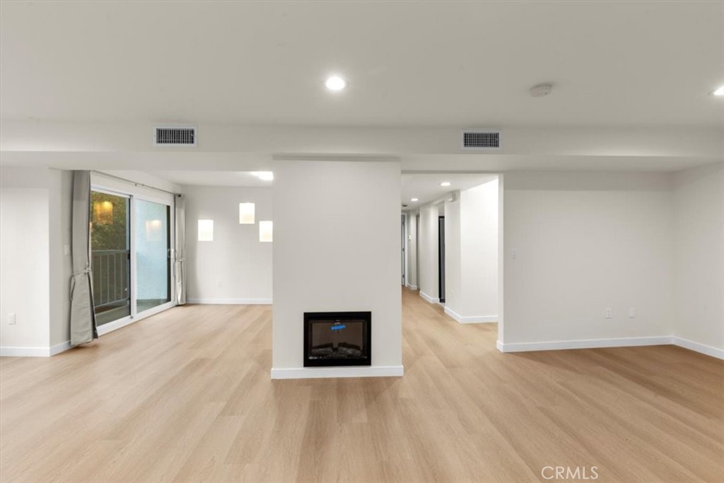 7505 Hampton Avenue 4