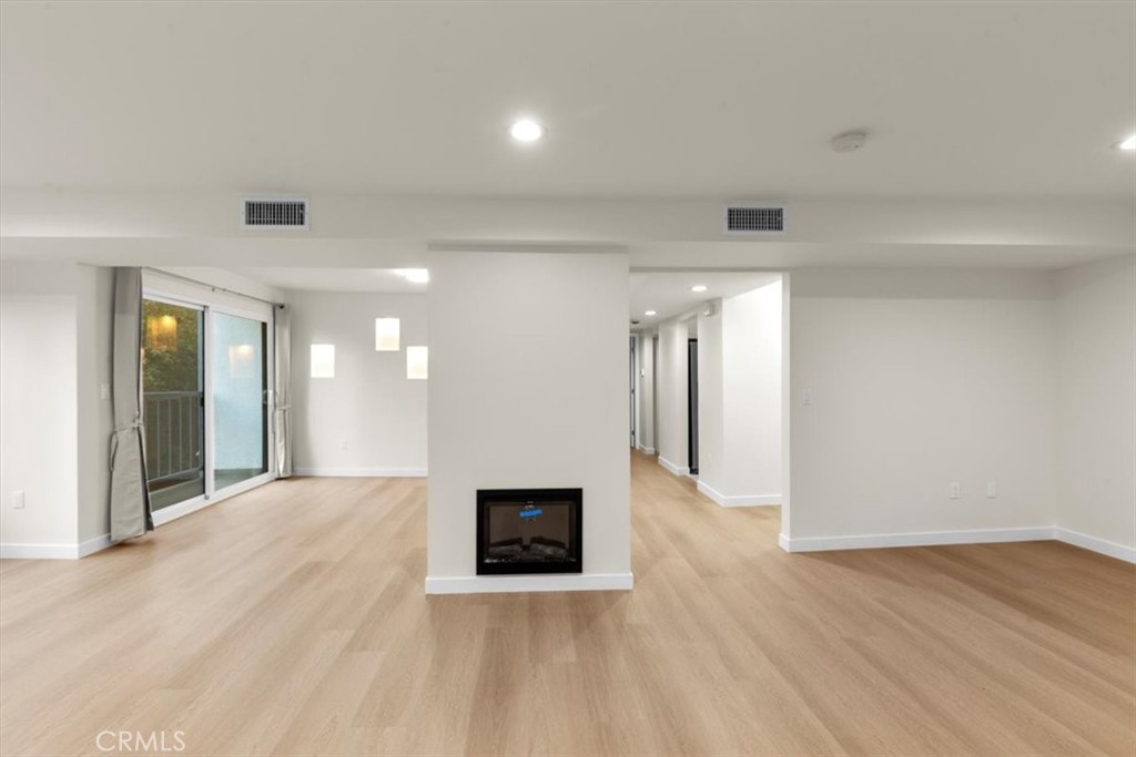 7505 Hampton Avenue 4