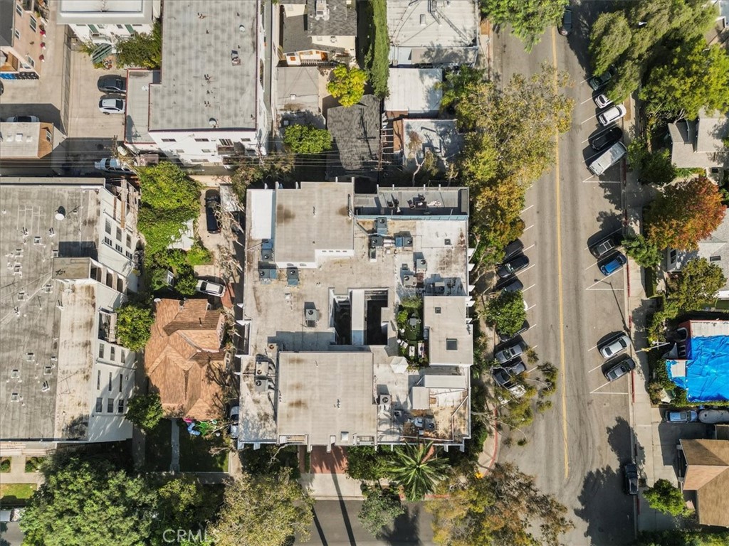 7505 Hampton Avenue 4