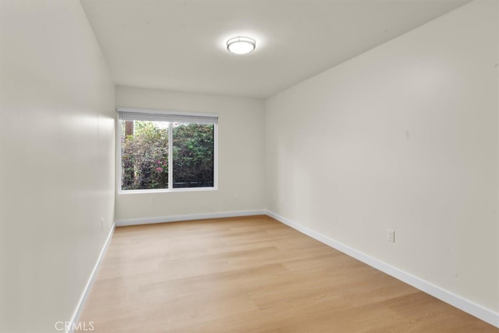 7505 Hampton Avenue 4