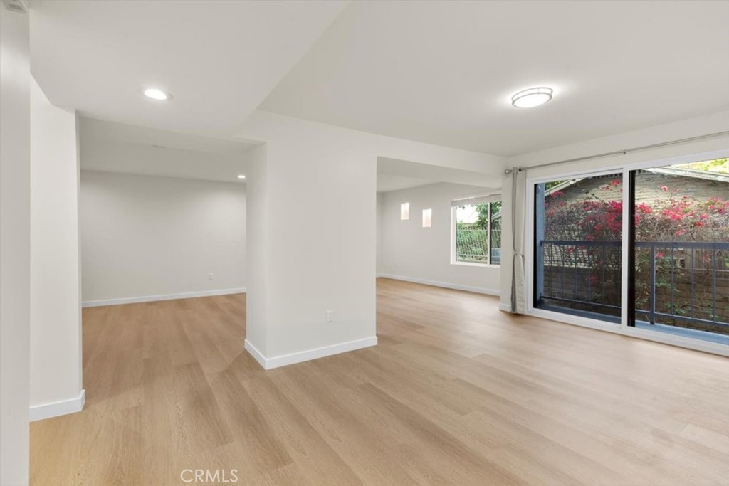 7505 Hampton Avenue 4