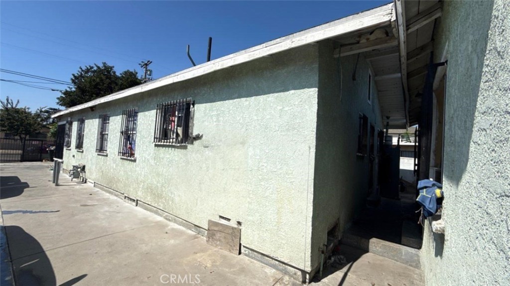 9602 Holmes Avenue