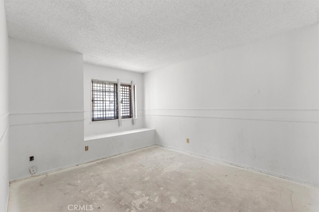 13511 Mountain Drive